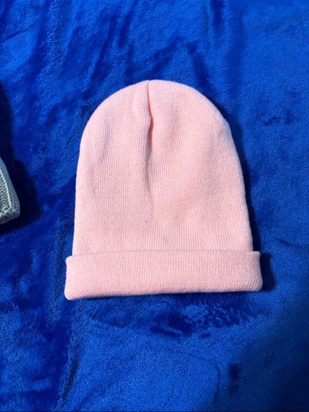 Women’s Knit Beanie Duo - Pink & Gray Pom Hat gray hat has matching gloves. Nwot - Picture 5 of 9